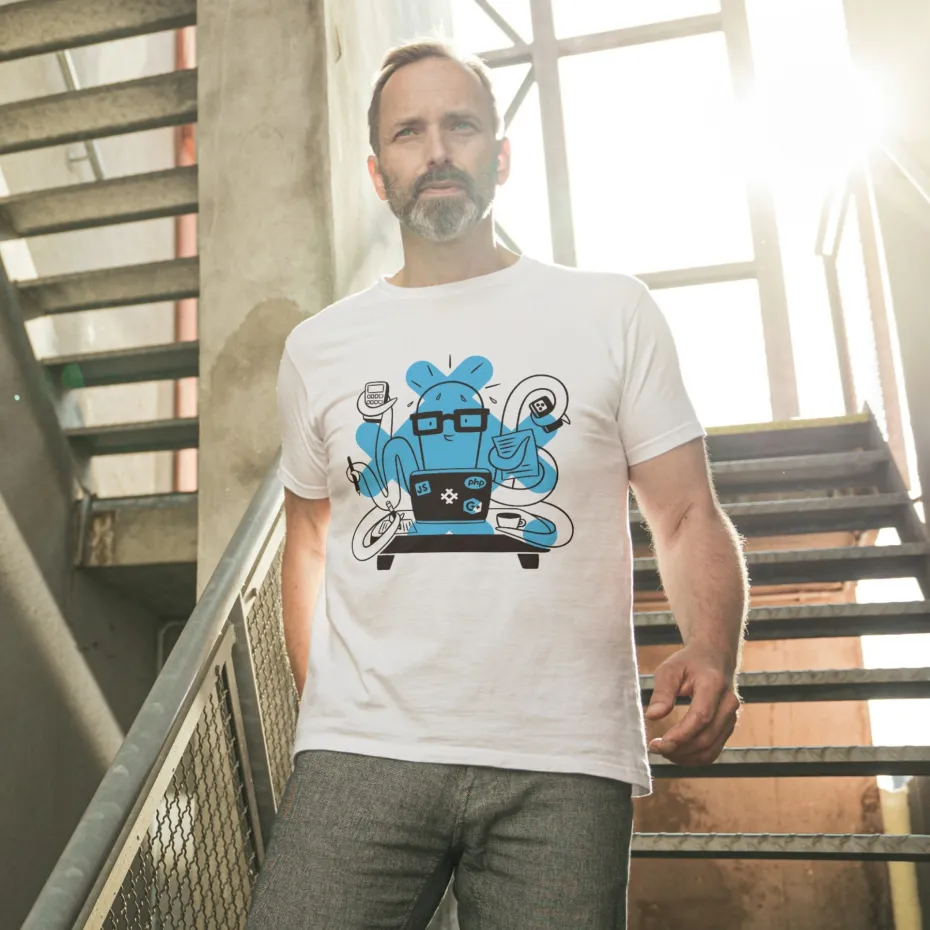 Све и одмах, бела мушка мајица